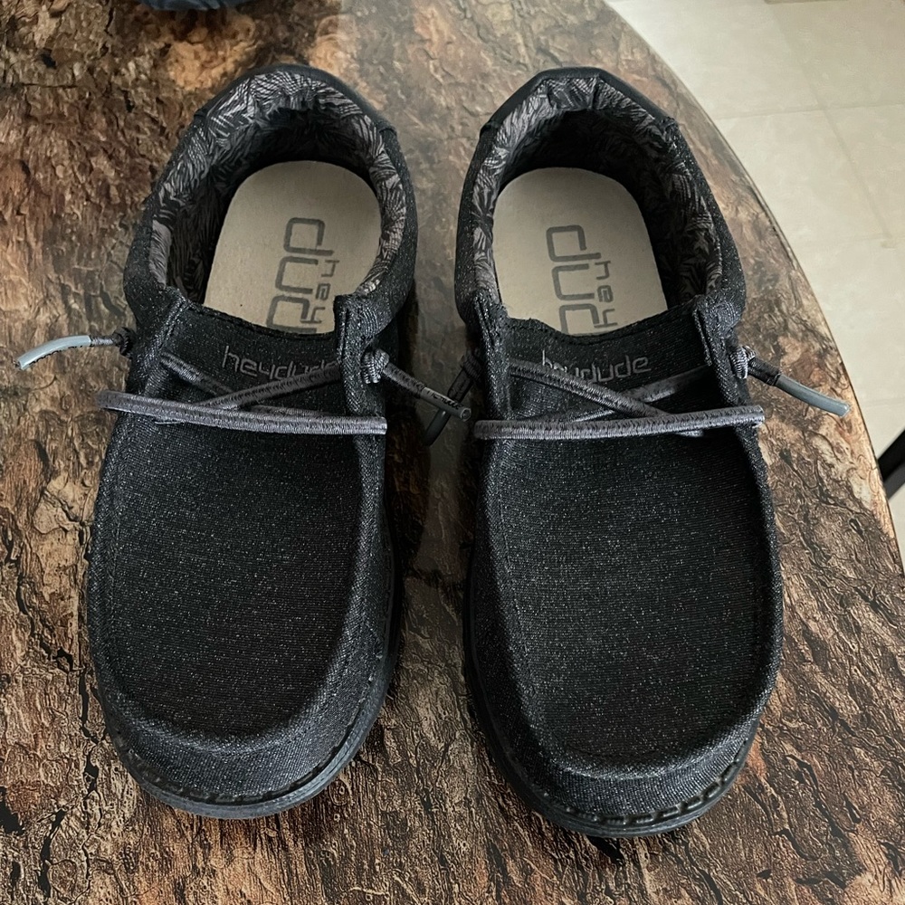 Boys Hey Dude shoes